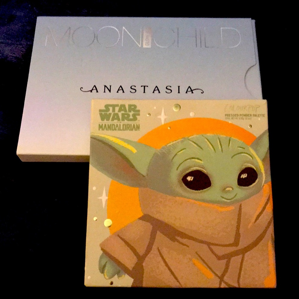 Gorgeous highlighter Anastasia and color,pop.